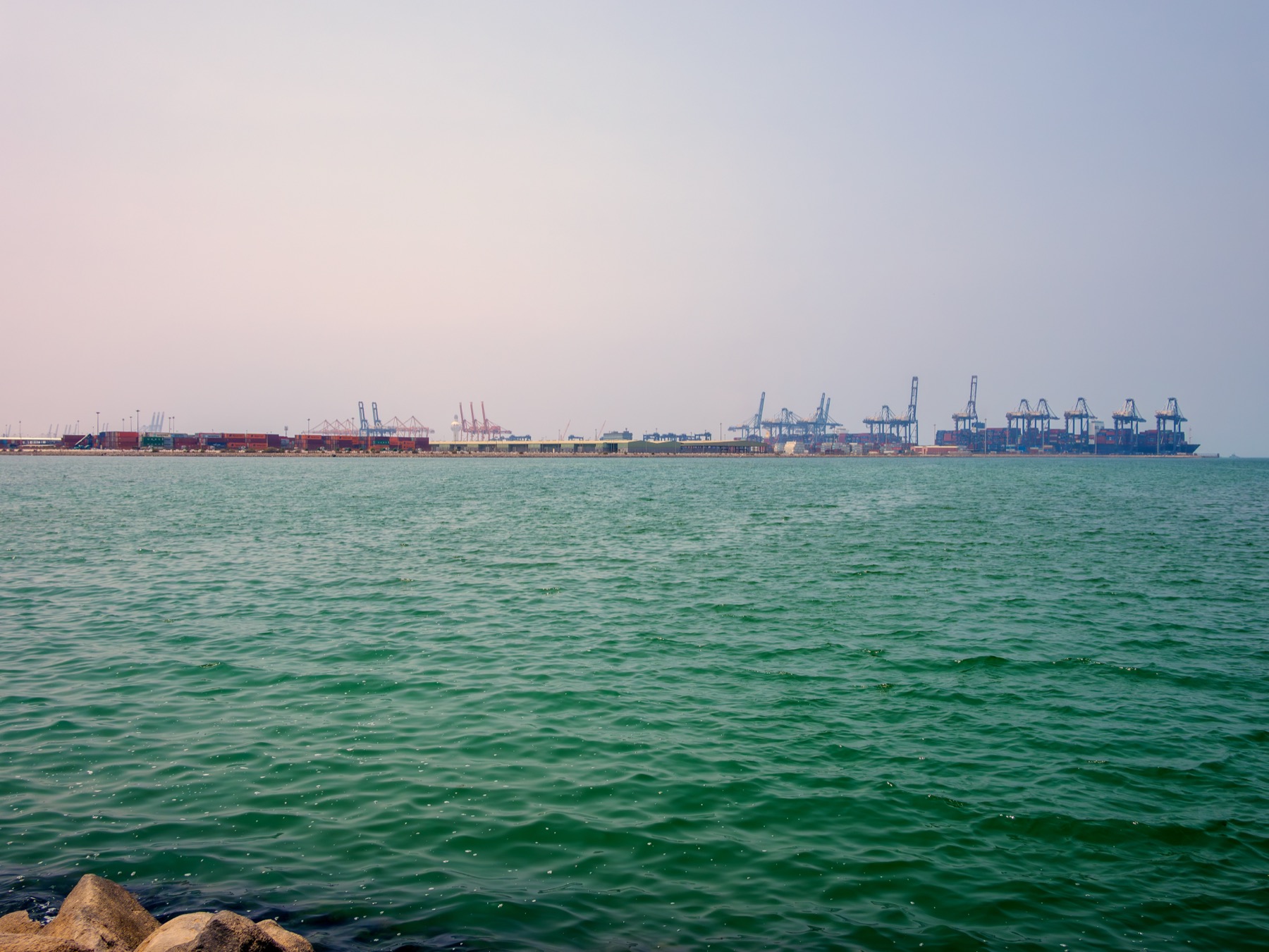 The Marsa world: the Gulf, Hormuz and the Gulf of Oman with ships drawn by type and named seas